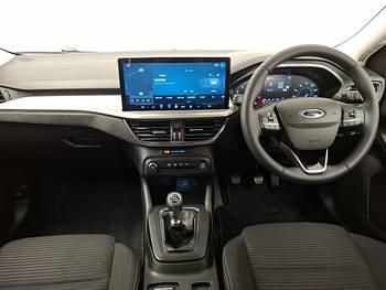 Used Ford Focus Titanium 125 HP (91 kW) 2023 White Hatchback