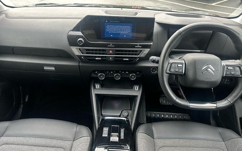 Used Citroën e-C4 100 kW (136 HP) 2023 Hatchback