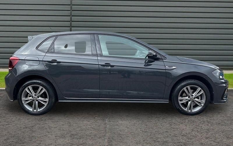 Begagnad VW Polo R-line 110 HK (80 kW) 2021 Halvkombi