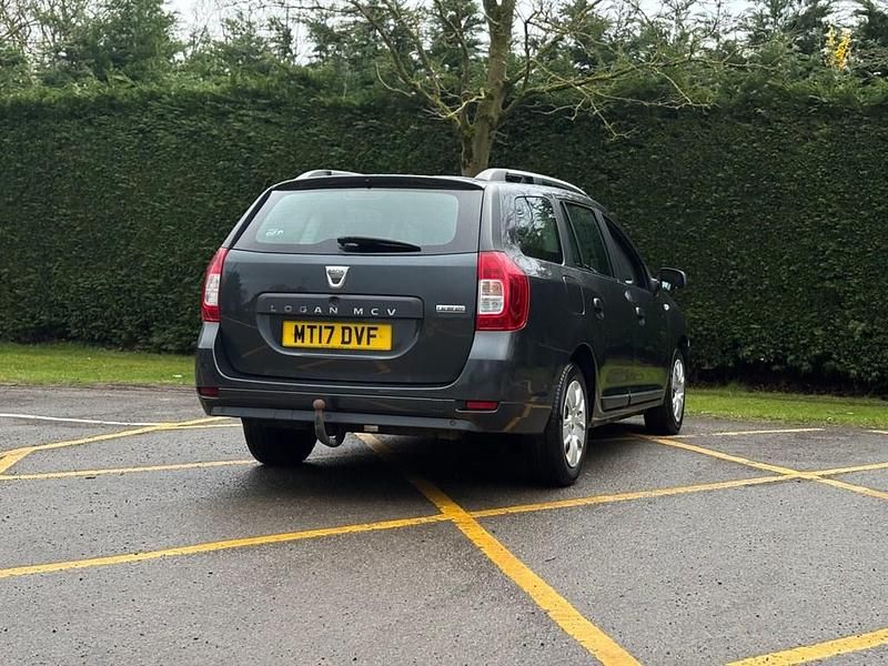 Used Dacia Logan MCV Lauréate 90 HP (66 kW) 2017 Grey Estate