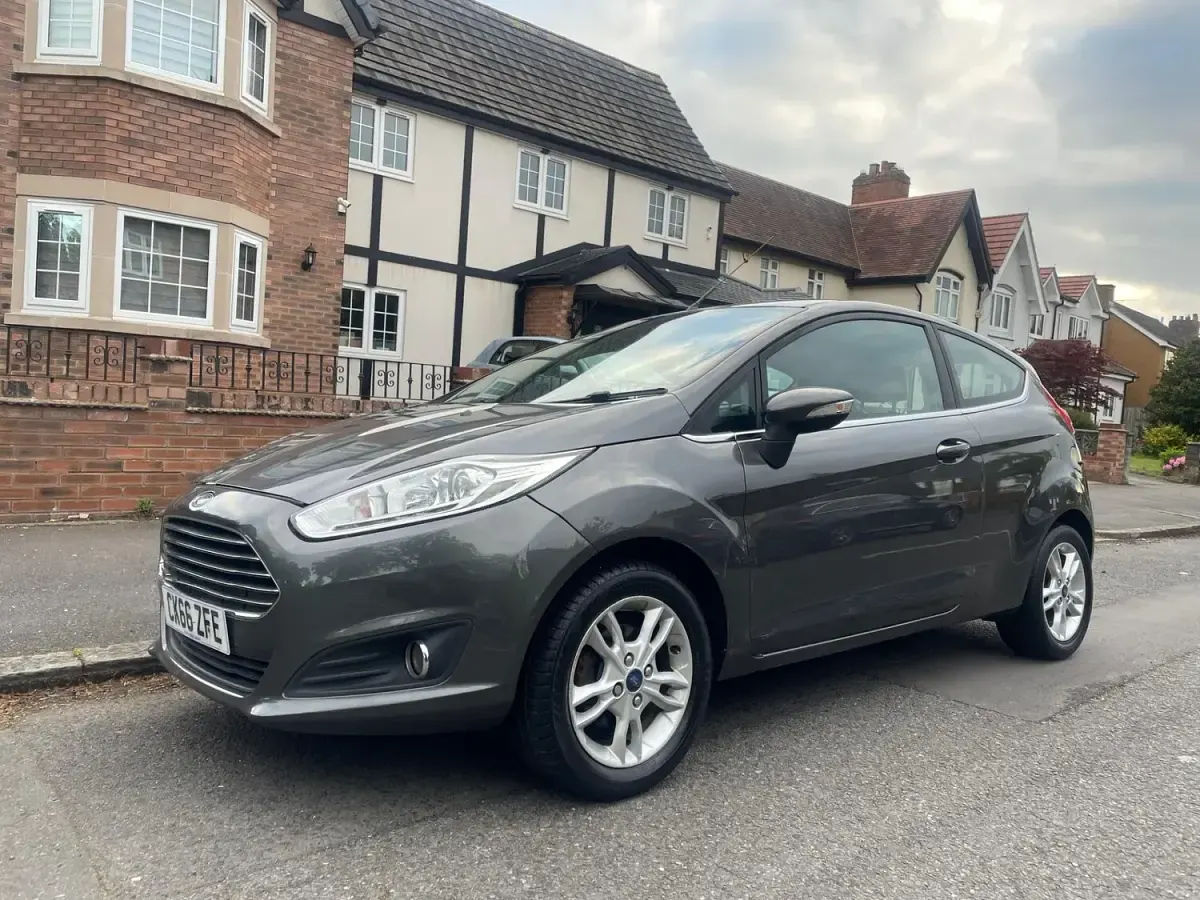 Used Ford Fiesta Zetec 2016 Grey Hatchback