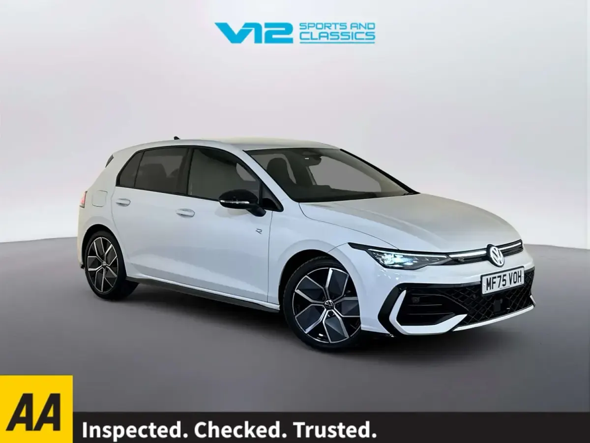 Second-hand VW Golf VIII Black Edition 150 CP (110 kW) 2025 Hatchback