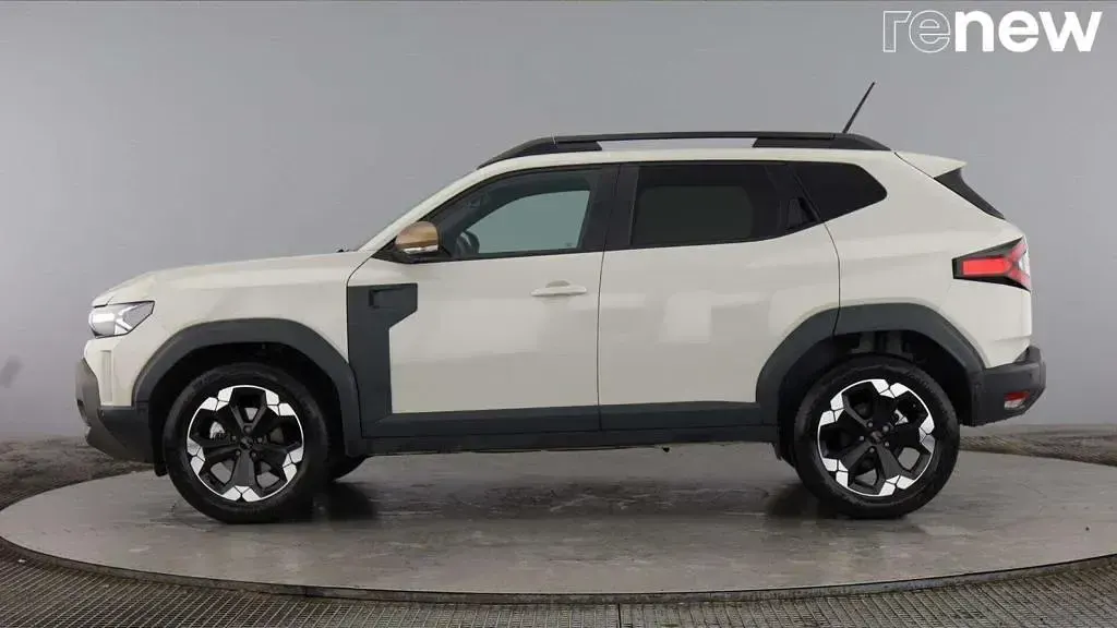 Used Dacia Duster Extreme 2025 Beige SUV