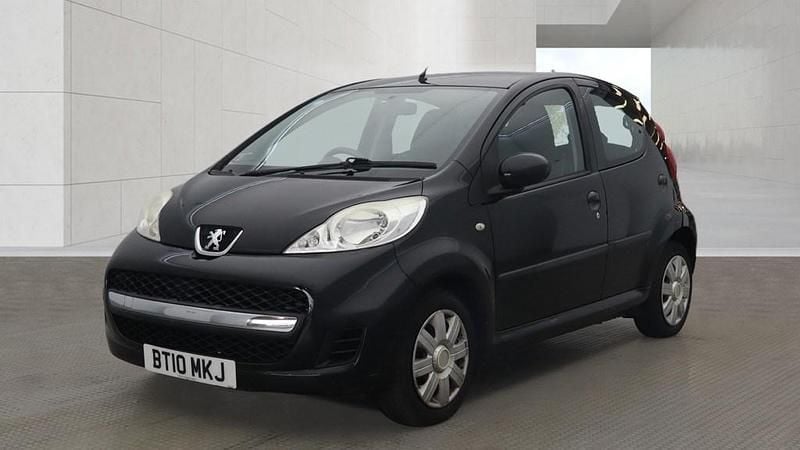 Used Peugeot 107 68 HP (50 kW) 2010 Black Hatchback
