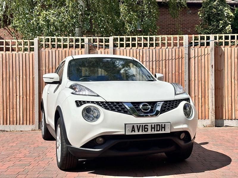 White Used 2016 Nissan Juke Acenta SUV | £7,490 (Fair price) - Image 1/4