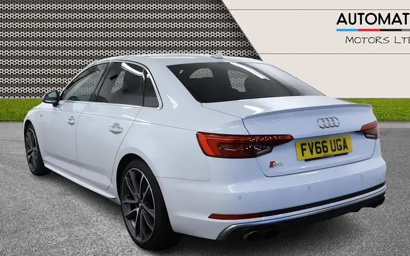 Used Audi S4 Design 354 HP (260 kW) 2017 White Sedan