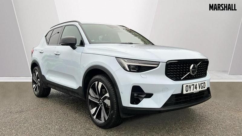 Cloud blue Used 2024 Volvo XC40 Ultra SUV | £32,980 (A bit pricey) - Image 1/4