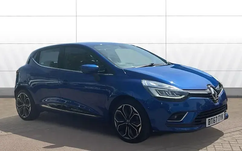 Used Renault Clio IV Dynamique 90 HP (66 kW) 2018 Hatchback