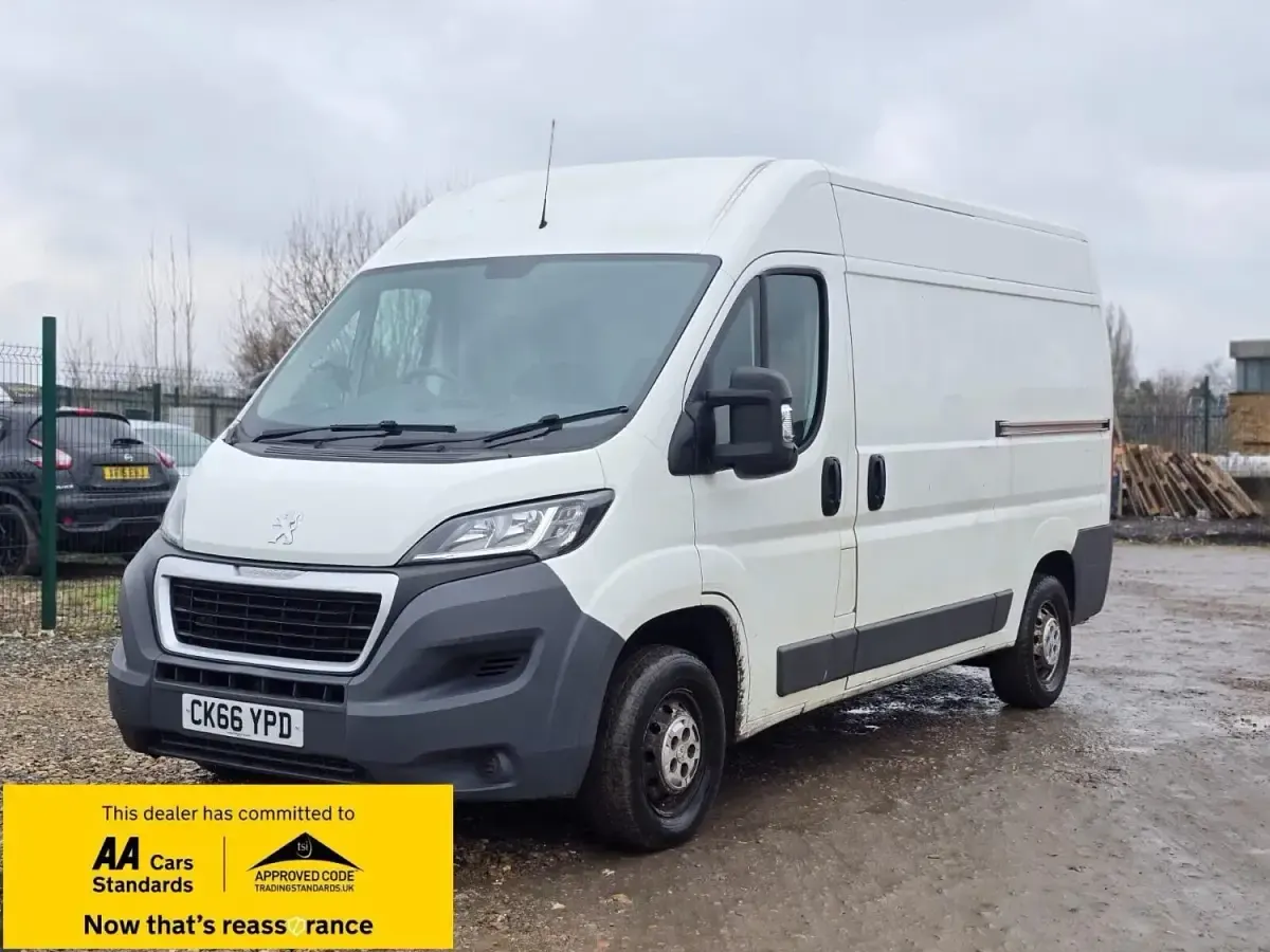 Begagnad Peugeot Boxer 130 HK (95 kW) 2016 Vit Van