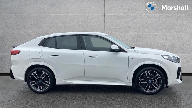 Used BMW iX2 M Sport 147 kW (201 HP) 2024 White SUV