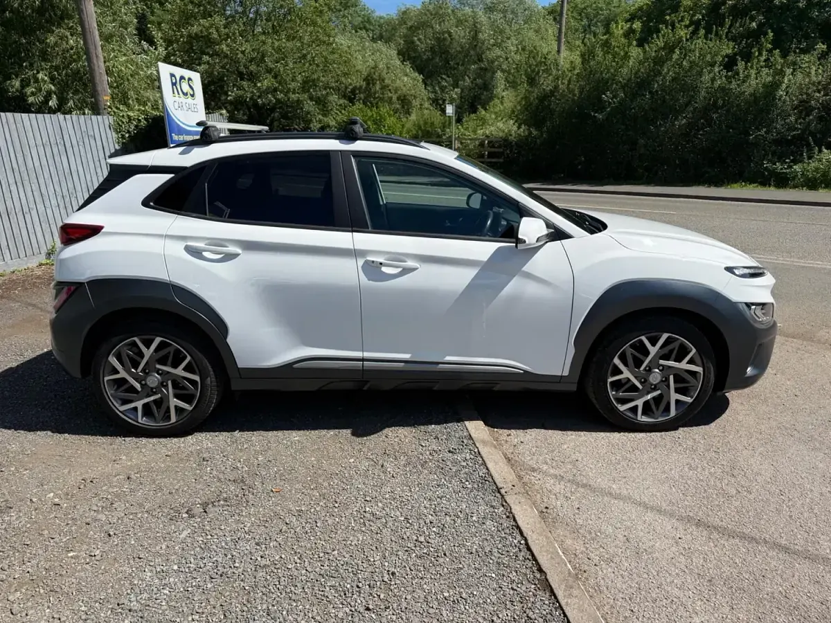 Used Hyundai Kona Ultimate 141 HP (103 kW) 2022 White SUV