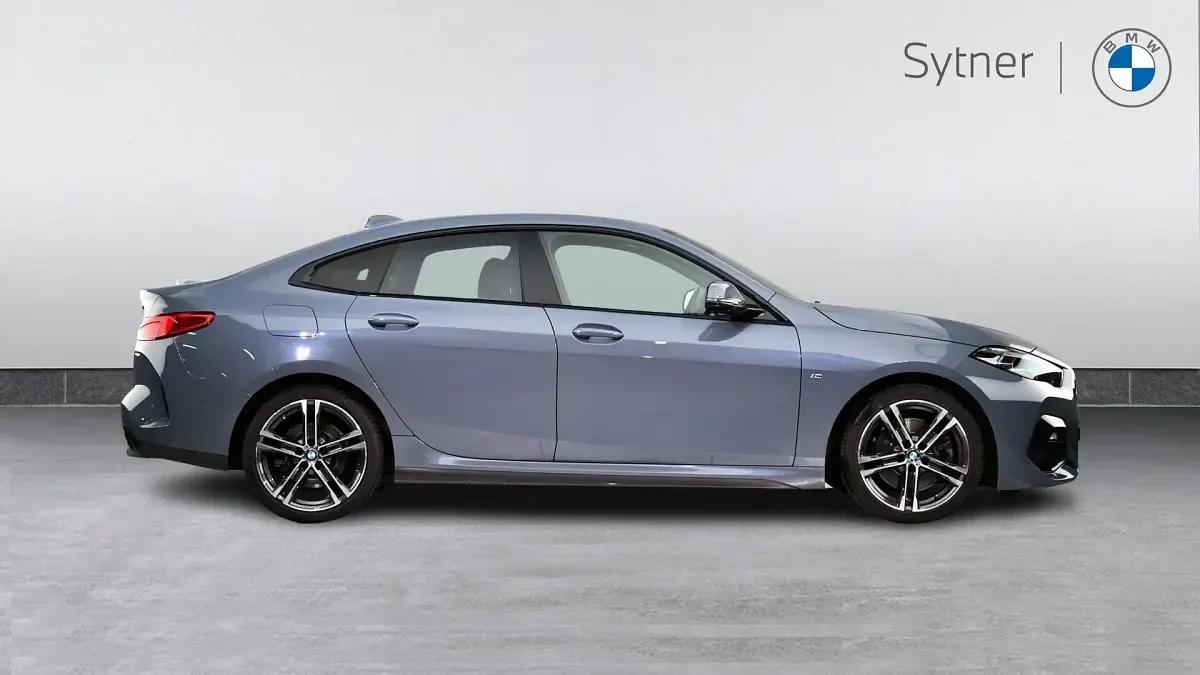 Gebraucht BMW 220 M Sport 187 PS (137 kW) 2022 Grau Coupé