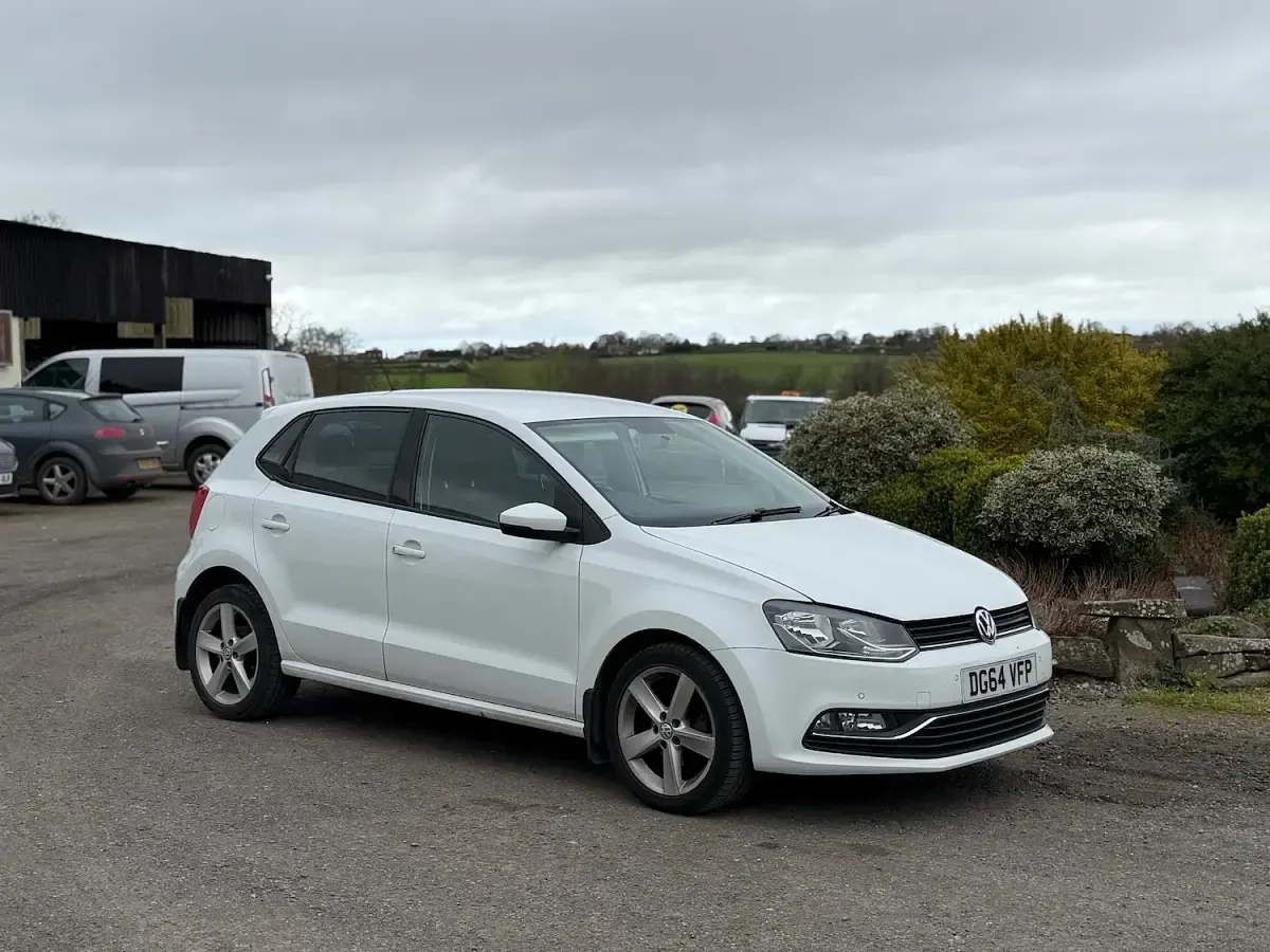 Used VW Polo SEL 90 HP (66 kW) 2014 White Hatchback