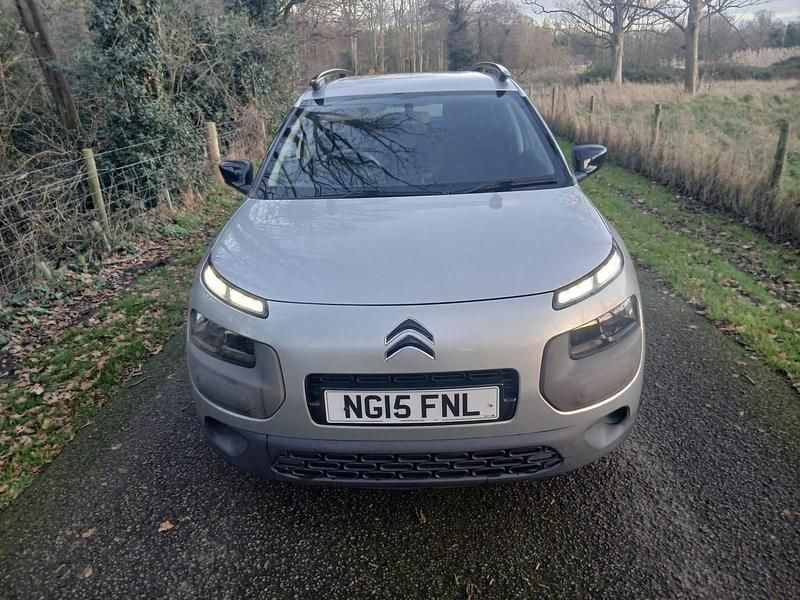 Used Citroën C4 Cactus Feel 110 HP (80 kW) 2015 Silver Hatchback