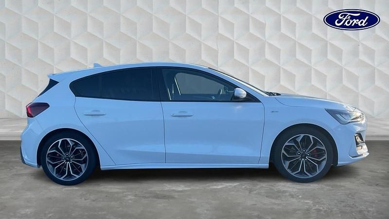 Used Ford Focus ST-Line X 2025 White Hatchback