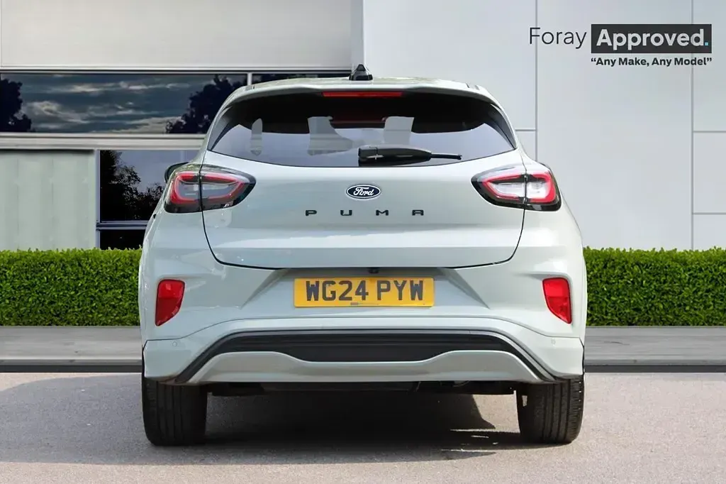 Begagnad Ford Puma ST-Line X 2024 Grå SUV