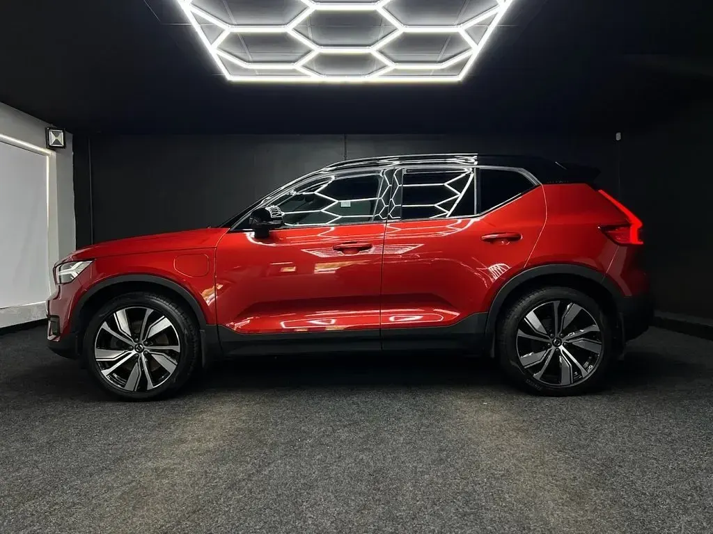 Used Volvo XC40 R-Design Pro 2022 Red SUV