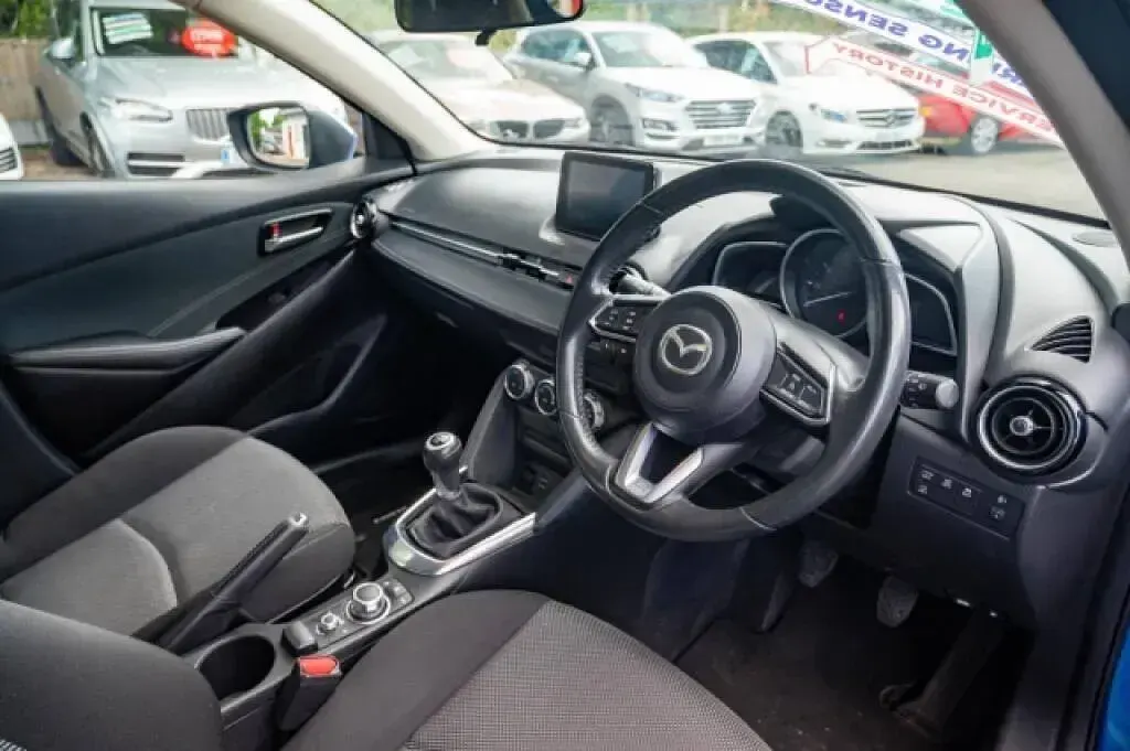 Used Mazda 2 Inclusive 88 HP (64 kW) 2019 Blue Hatchback