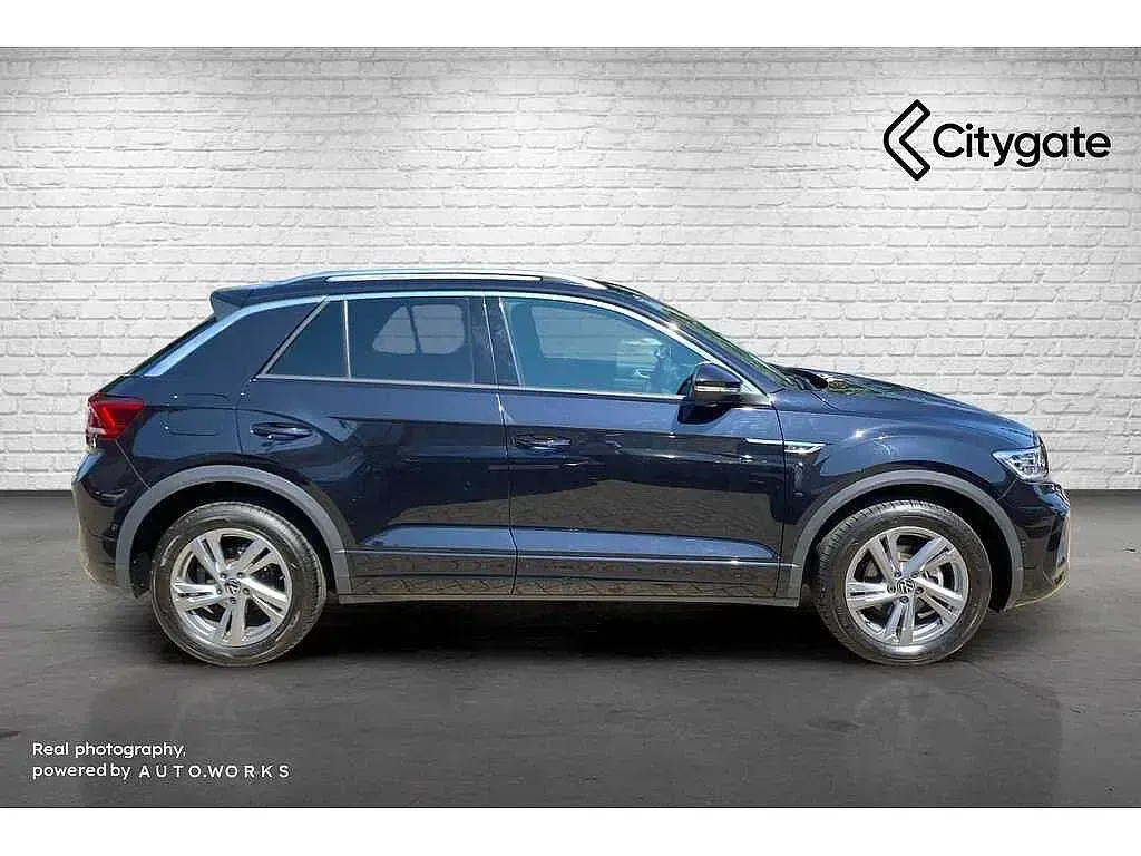 Used VW T-Roc R-line 150 HP (110 kW) 2025 Black SUV
