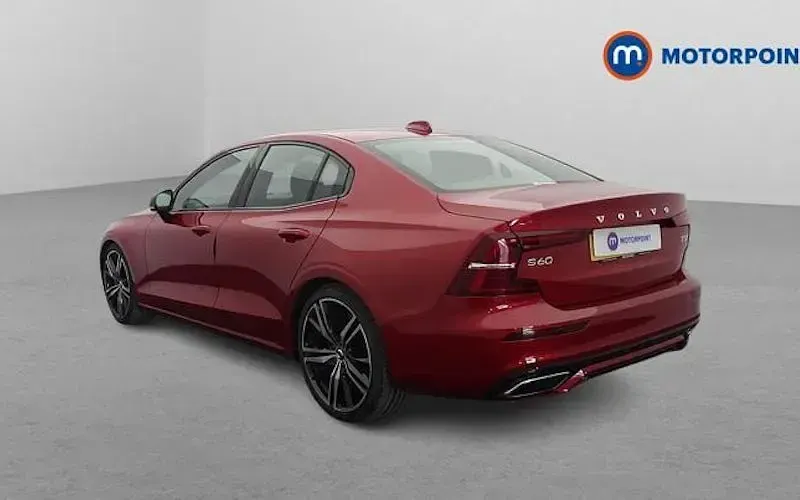 Used Volvo S60 R-Design 250 HP (183 kW) 2019 Red Sedan