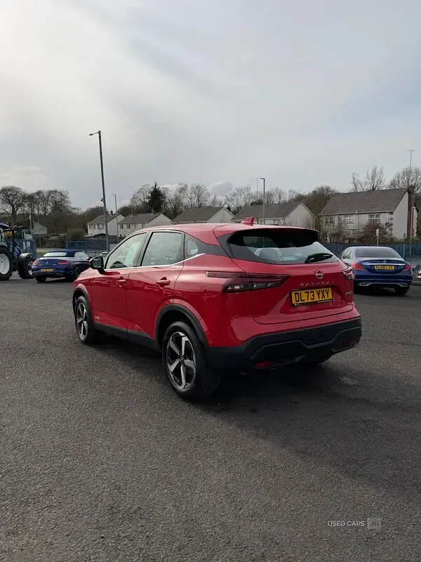 Used Nissan Qashqai Acenta Premium 190 HP (139 kW) 2023 Red SUV