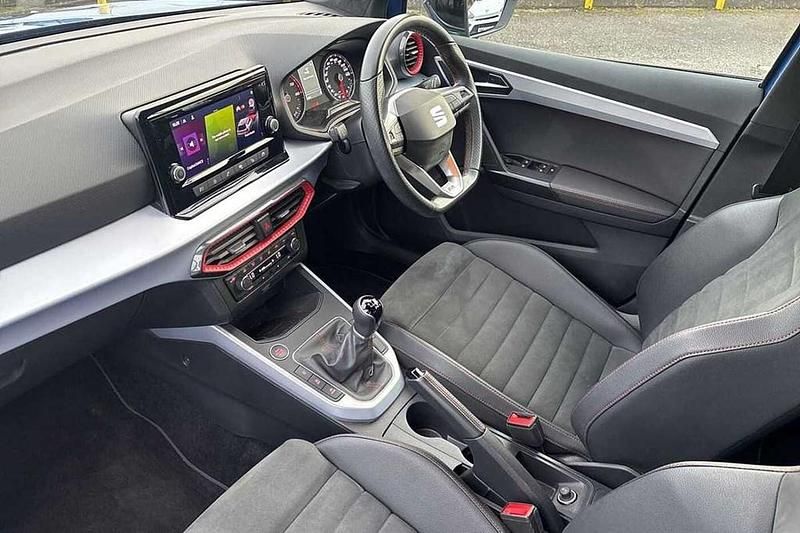 Used Seat Arona FR 108 HP (79 kW) 2022 Blue SUV