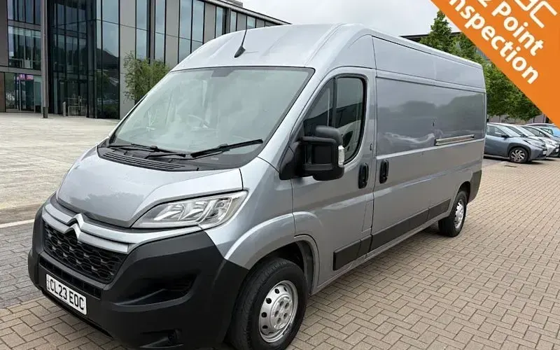 Usado Citroën Relay 140 HP (102 kW) 2023 Van