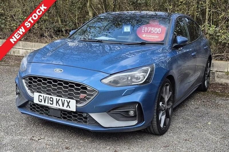Used Ford Focus ST 280 HP (205 kW) 2019 Blue Hatchback