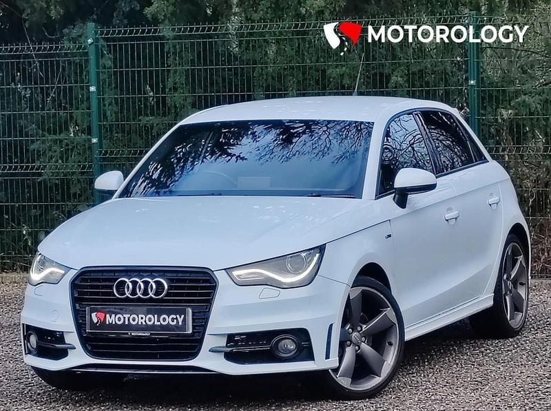 Used Audi A1 Sportback Black Edition 138 HP (101 kW) 2014 White Hatchback