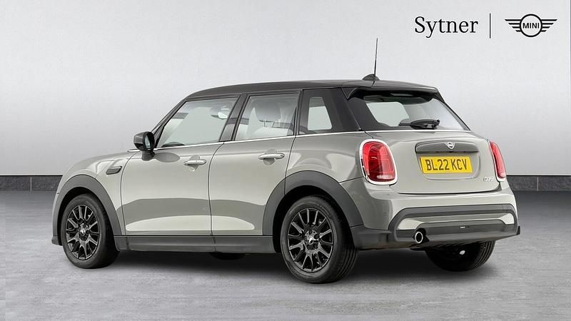 Used Mini Cooper Classic 134 HP (98 kW) 2022 Grey Hatchback