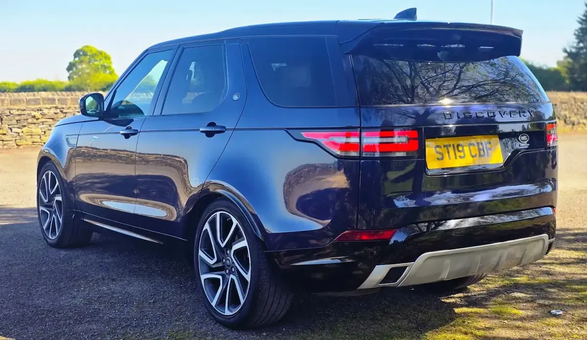 Used Land Rover Discovery 5 HSE Luxury 2019 Blue SUV