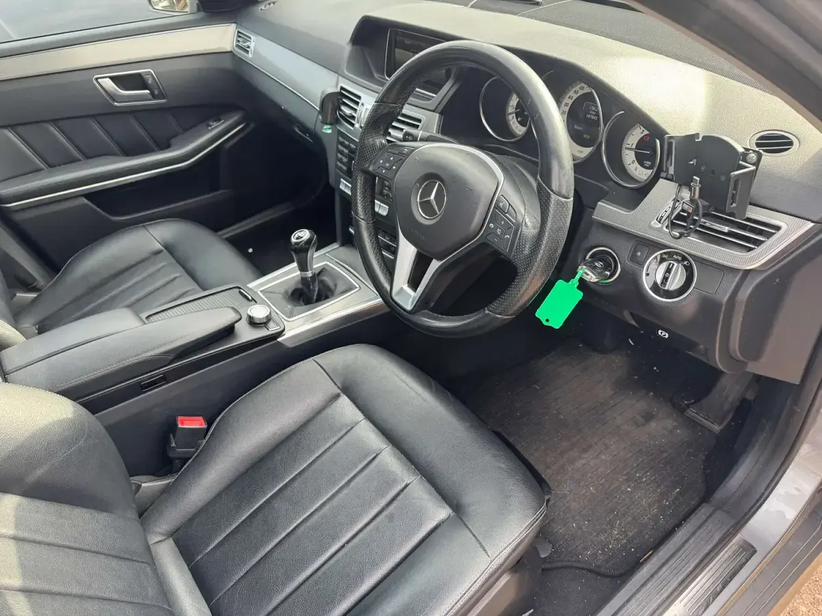 Used Mercedes E220 SE 170 HP (125 kW) 2014 Silver Sedan