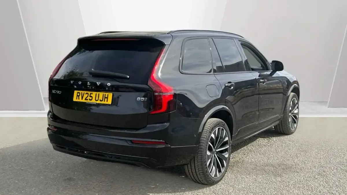Used Volvo XC90 Ultra 247 HP (181 kW) 2025 Black SUV
