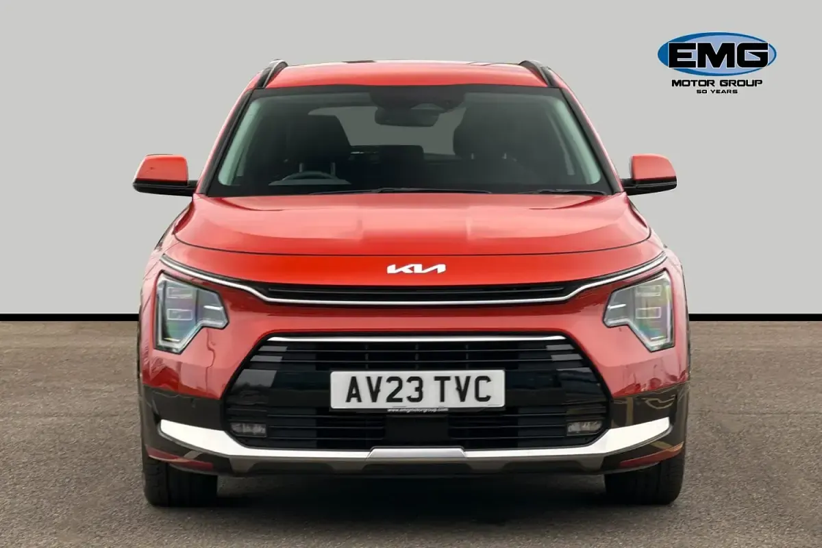 Used Kia Niro 180 HP (132 kW) 2023 Orange SUV