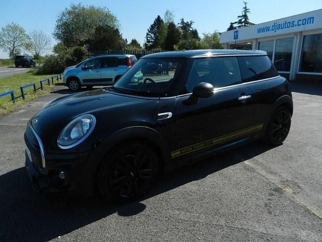 Begagnad Mini ONE Hatch 102 HK (75 kW) 2018 Svart Halvkombi