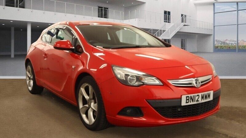 Red Used 2012 Vauxhall Astra GTC SRi Hatchback | £2,995 (Fair price) - Image 1/4