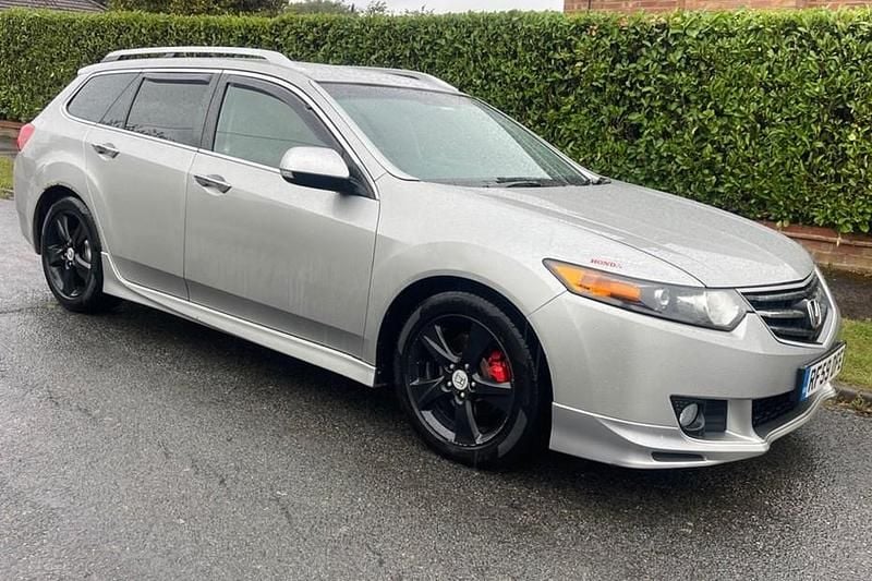 Silver Used 2010 Honda Accord ES Estate | £1,250 - Image 1/1