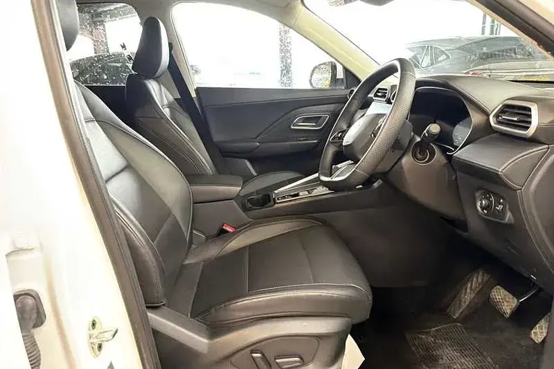 Used MG ZS Trophy 2025 White SUV