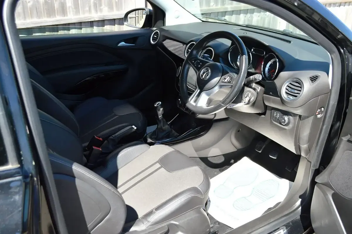 Used Vauxhall Adam Slam 100 HP (73 kW) 2017 Black Hatchback