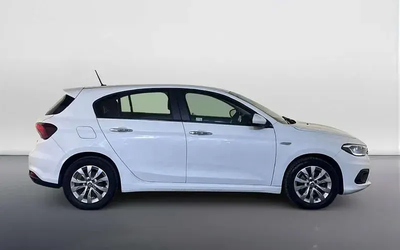 Used Fiat Tipo Easy Plus 95 HP (69 kW) 2019 White Hatchback