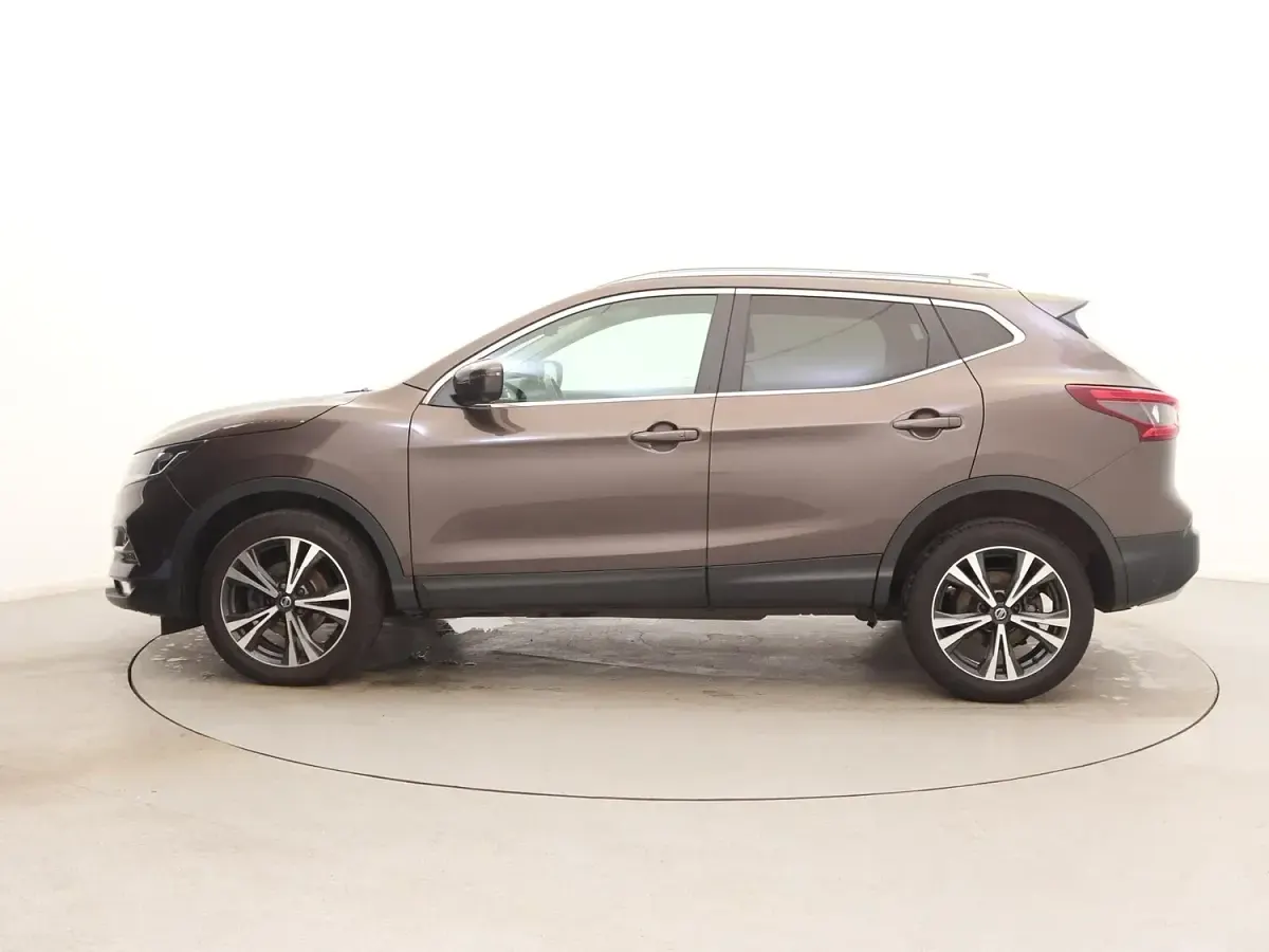 Used Nissan Qashqai N-Connecta 115 HP (84 kW) 2019 Bronze SUV