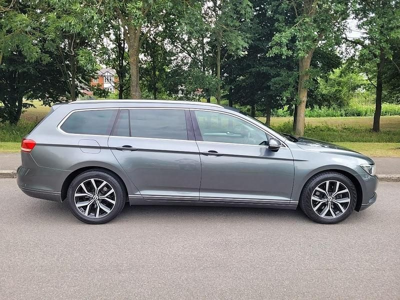 Used VW Passat Business 150 HP (110 kW) 2015 Grey Estate