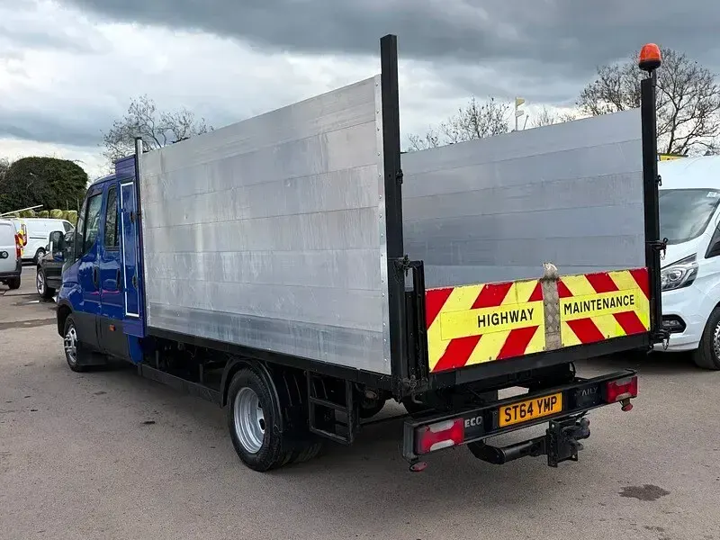 Used Iveco Daily 150 HP (110 kW) 2015 Blue
