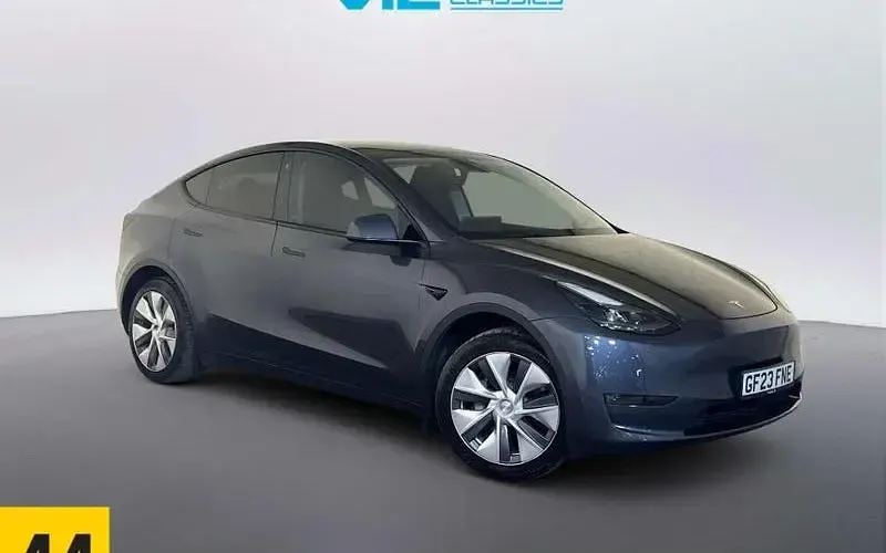 Used Tesla Model Y Long Range AWD 286 kW (389 HP) 2025 SUV