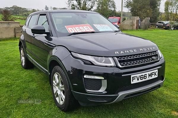 Black Used 2017 Land Rover Range Rover evoque SE Estate | £6,795 (Good price) - Image 1/4