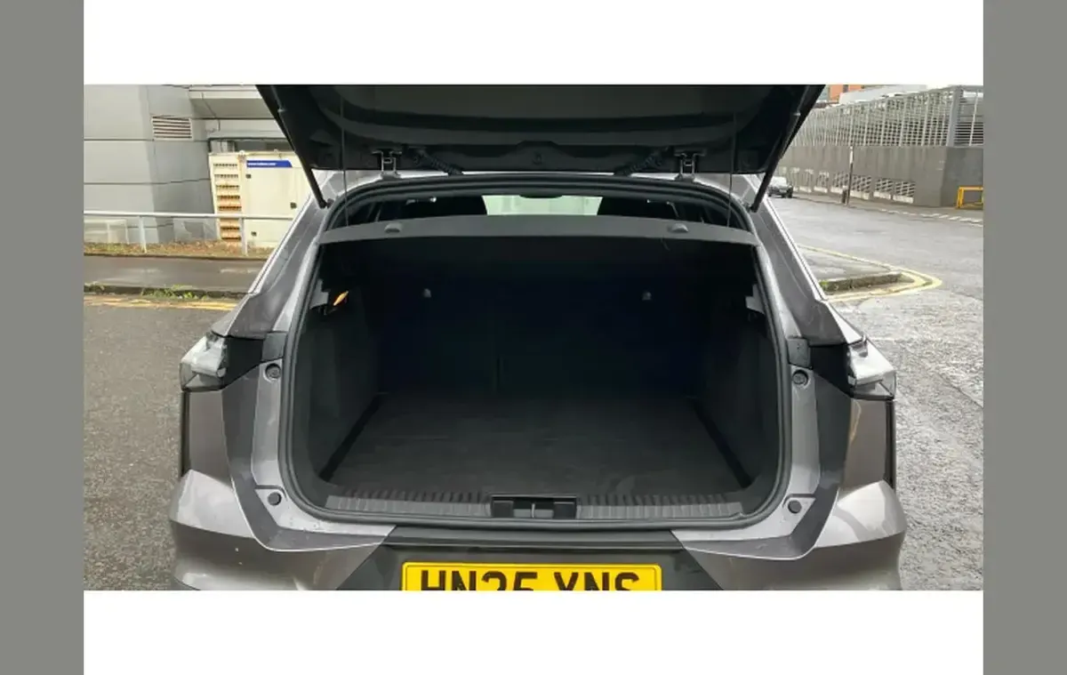 Used Renault Symbioz Techno 140 HP (102 kW) 2025 Grey SUV