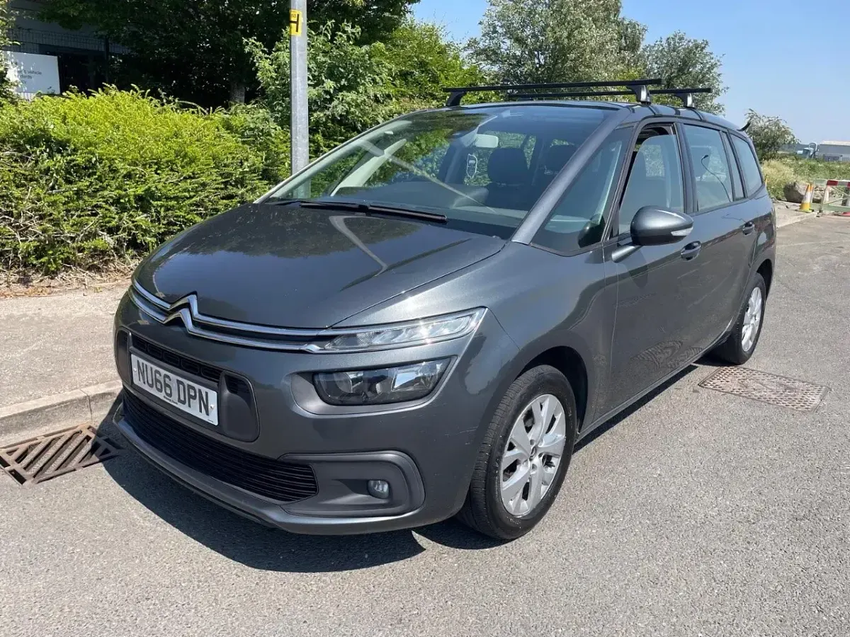 Used Citroën Grand C4 Picasso Touch 100 HP (73 kW) 2016 Grey MPV