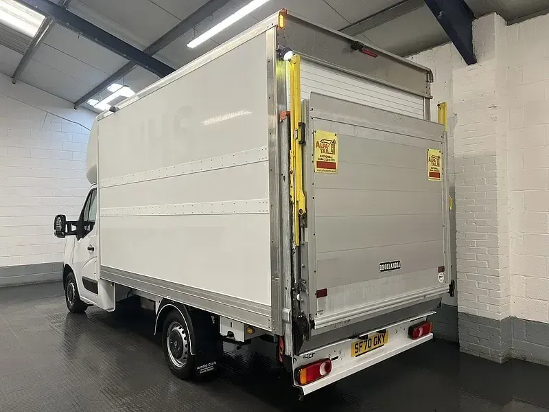 Used Renault Master Business 2020 White MPV