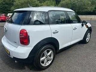 Used Mini ONE 98 HP (72 kW) 2011 White Hatchback