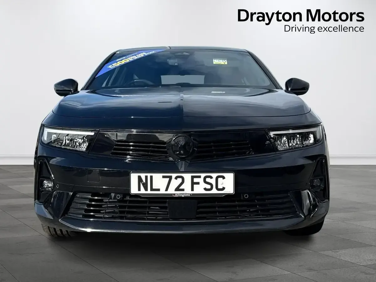 Used Vauxhall Astra S 130 HP (95 kW) 2023 Black Hatchback